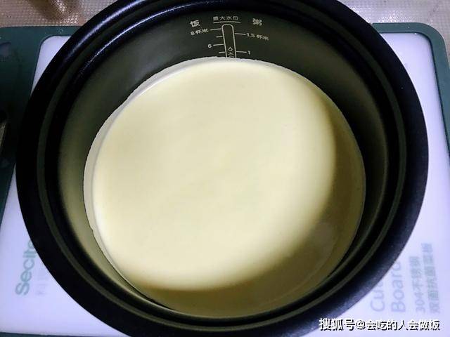 dd|电饭煲做出蓬松dd蛋糕，方法是关键，很多人做错，难怪像大饼大