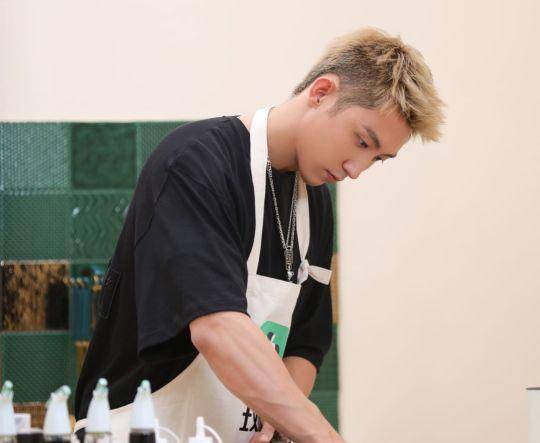 龚俊|8月6日(周五)综艺看点~ 龚俊、杨紫、刘耀文、丁程鑫、那英、蒋欣