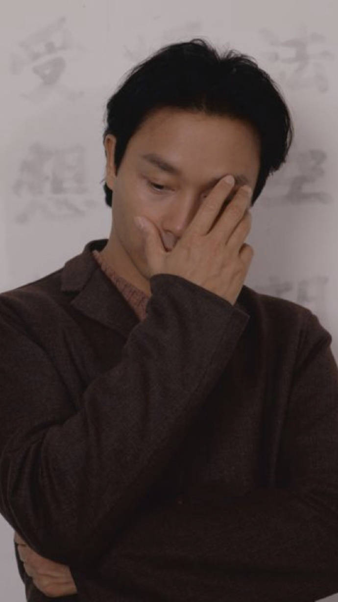 原创张国荣65岁冥诞唐鹤德晒其生前照片示爱哥哥笑靥如花