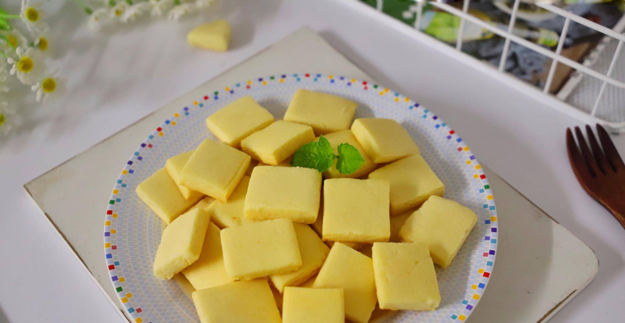 做法|开学了,给孩子做解馋小零食,香甜酥脆一口一个,做法简单又好吃