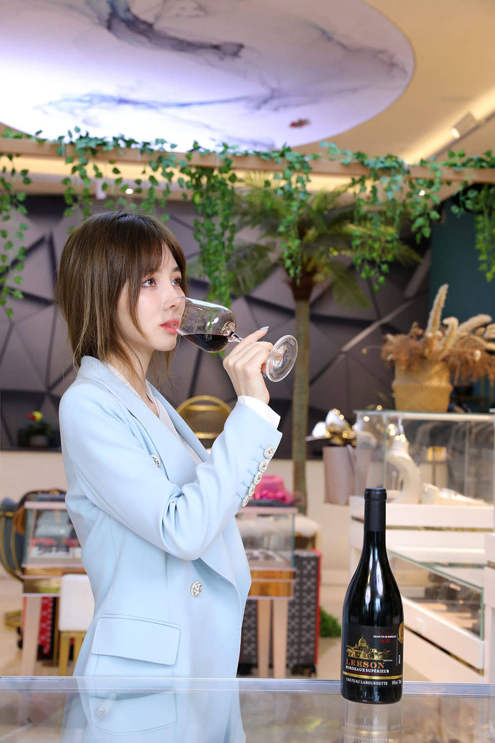 因为|女酒客莹莹手把手教你如何选择红酒