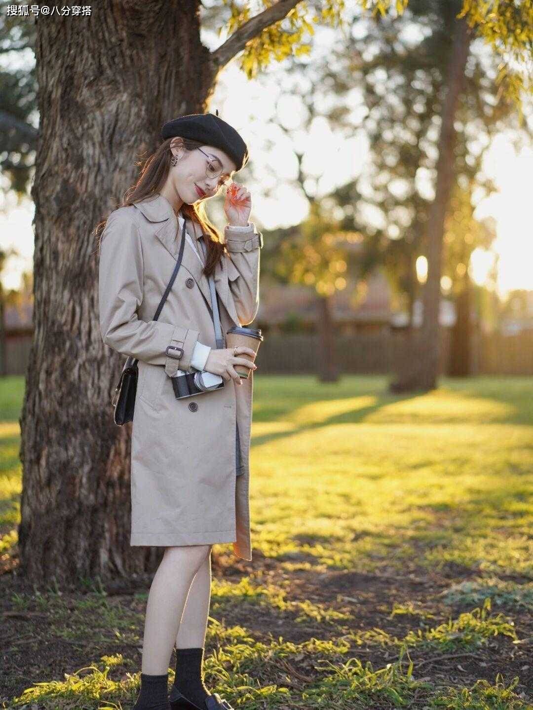 颜色|秋季穿“风衣”不要乱搭，这些穿搭日常实用又显气质，美得高级