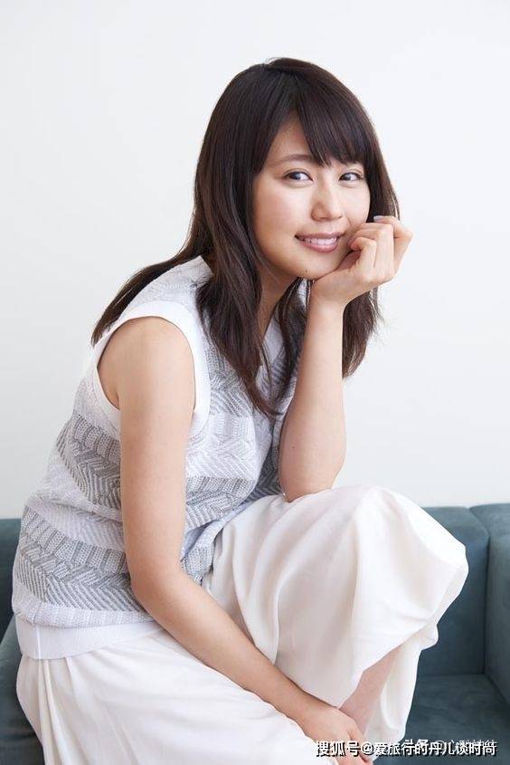 时尚|日本美女有村架纯的时尚穿搭，少女感满满，与生俱来的气质 美爆了