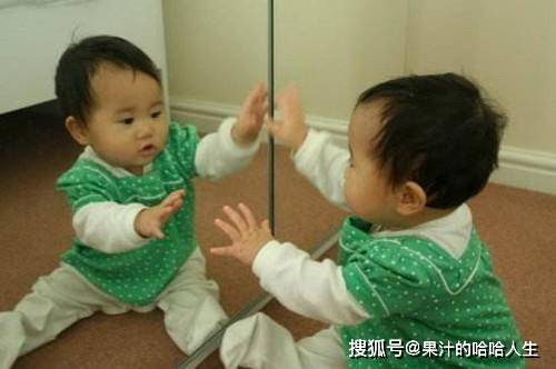 效应|镜子和照片中的你是你真实的相貌吗？听完科学的解释你就明白了
