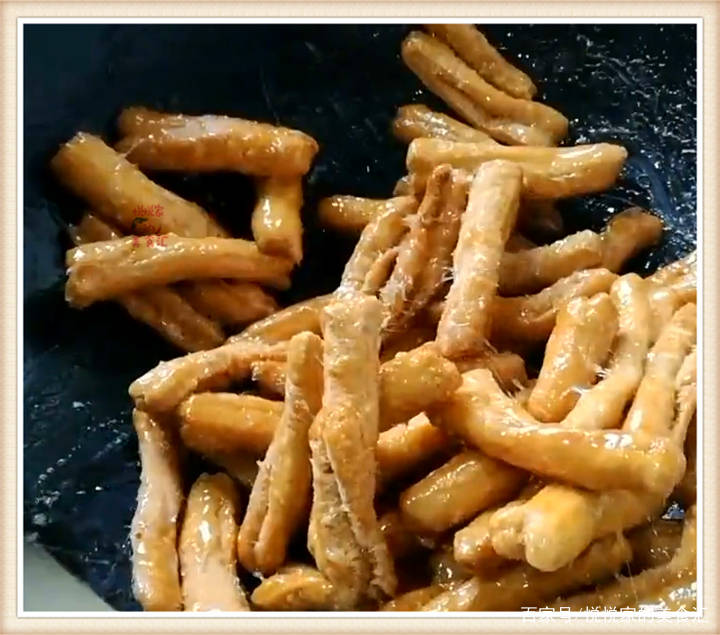 做法|天冷孩子就馋这零食，5块钱做一大锅，酥脆香甜，咬一口满嘴余香
