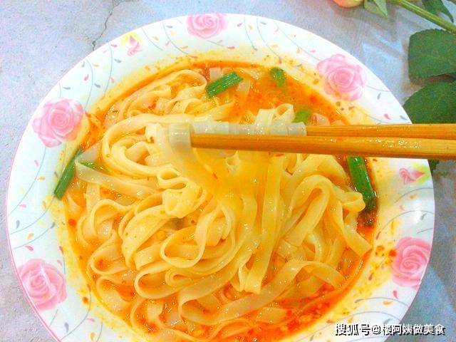 成本|儿子早餐就爱这碗粉，成本不到5元，每次一大碗，吃得汤汁都不剩