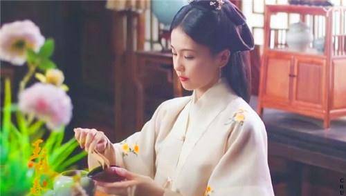 父亲|《玉楼春》:穿上了《红楼梦》的外衣,仍然改不了大女主的窠臼