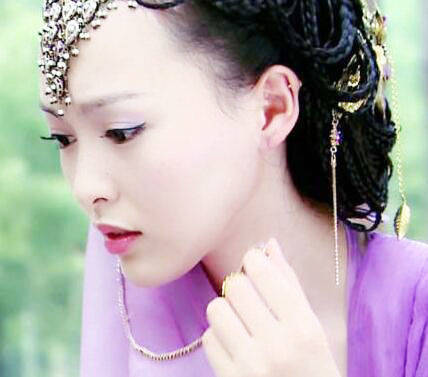 一身|赵丽颖、鞠婧祎、唐嫣、蒋勤勤、黄奕、黎姿,谁戴面纱最美最仙