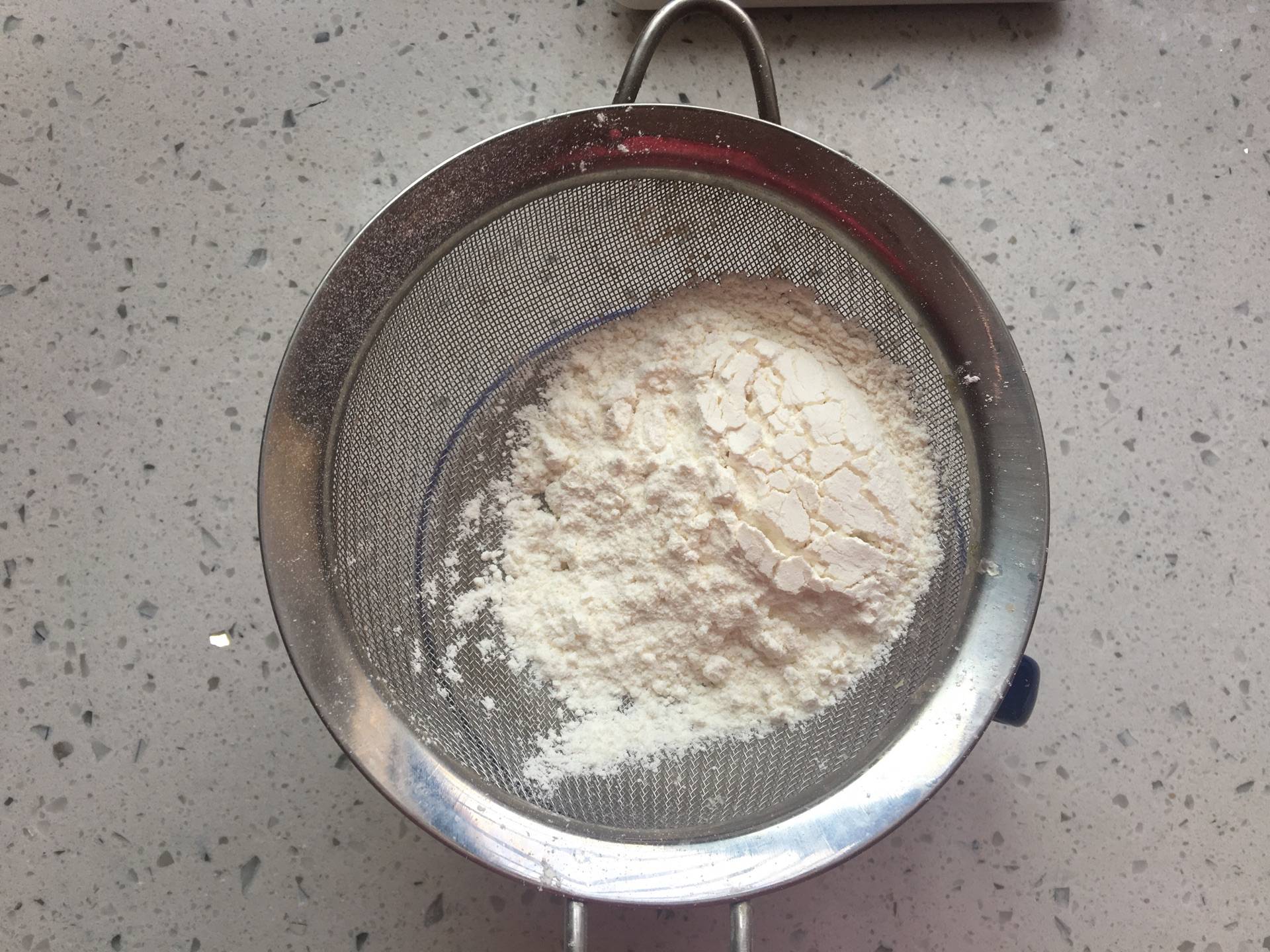 进行|香喷喷的奶酥面包，一出炉就满屋飘香，好吃的不得了