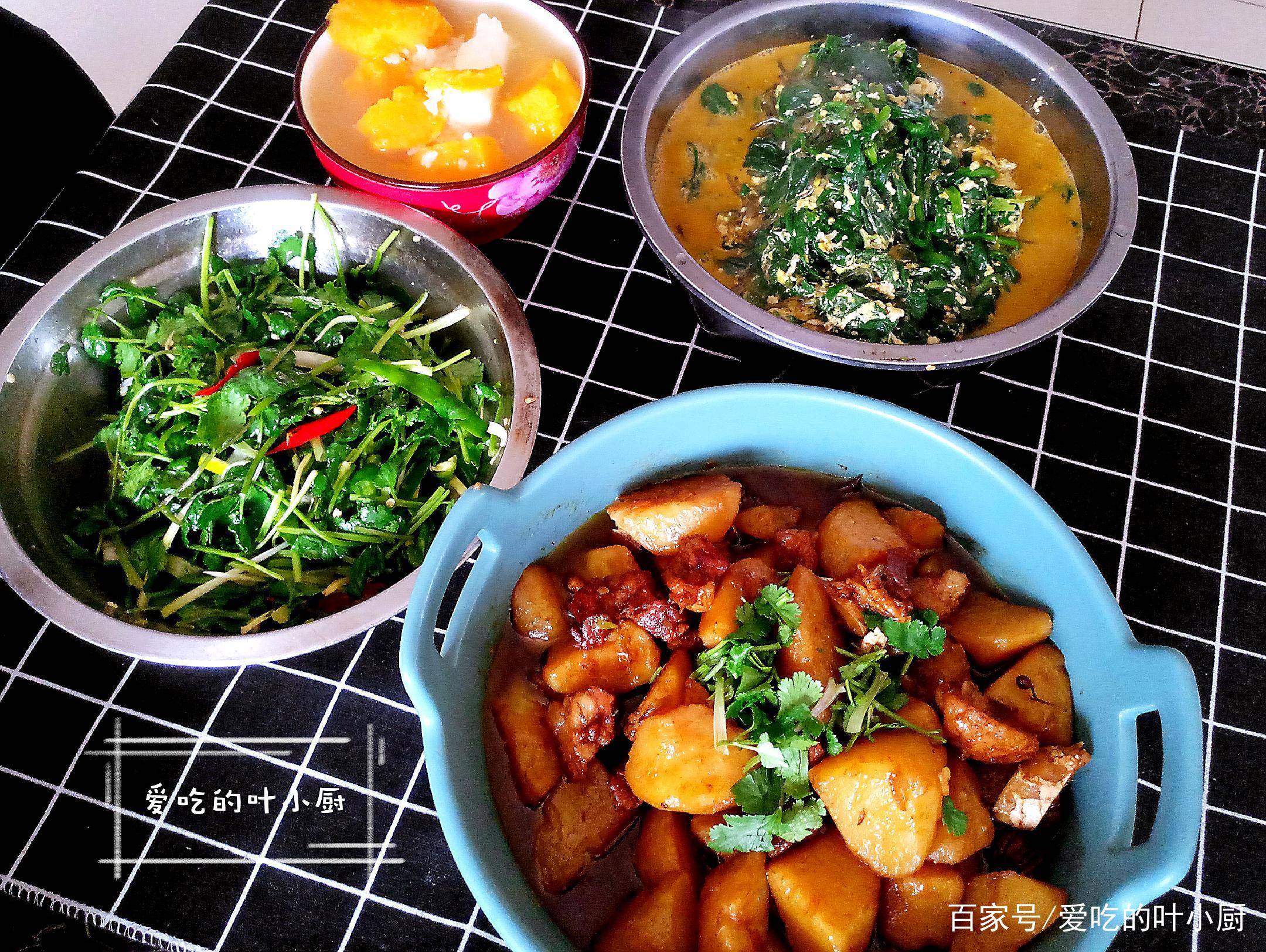 在家怎样腌制杏鲍菇 fb039c0533b04b47a13f8379fc12689e.jpeg