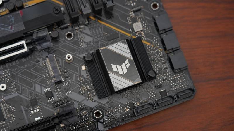 黑白配酷睿i511600krx6700华硕tufb560重炮手装机配置