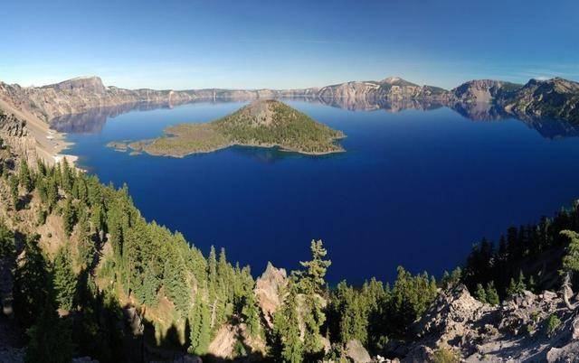 美国境内最深的湖泊，100年前被设为国家公园，可见度达30米