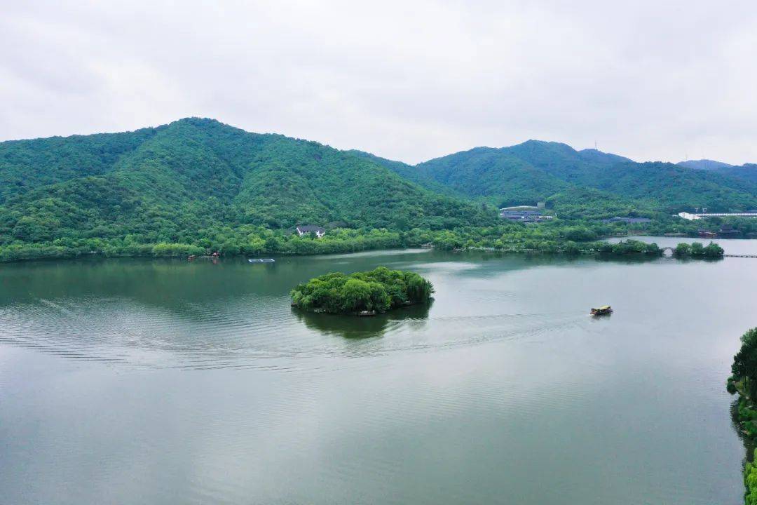 东方|宿杭州山水间的神仙美居，静享桃源秘境里的东方浪漫