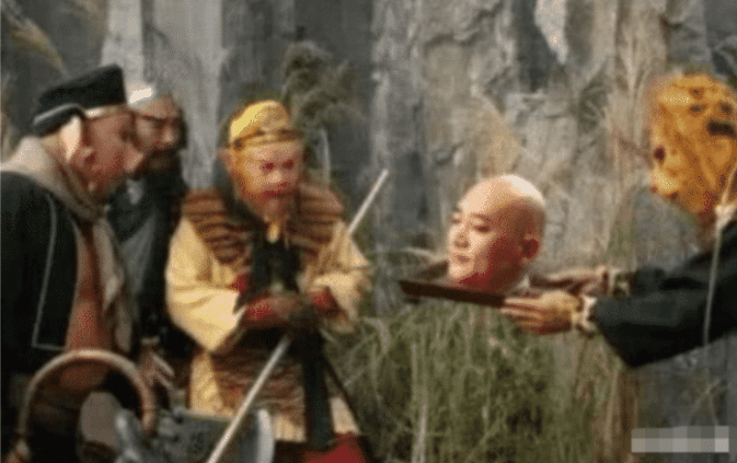 龙宫|《西游记》骗了观众35年，去掉特效后镜头很尬，猴哥背影让人泪崩