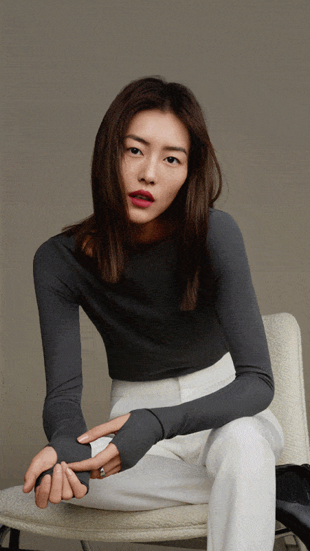 条纹|秋季衬衫如何挑选+穿搭？刘雯8套衬衫私服，教你走路带风、潇洒优雅