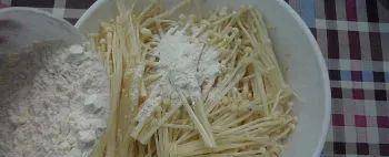 做法|金针菇的新吃法,做法简单,营养美味,也可以当零食吃哦!
