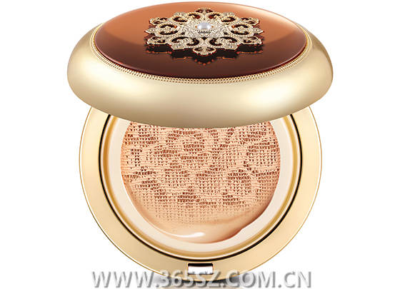 阿玛尼|人人都想咬一口的蜜桃妆 其实只需要4步