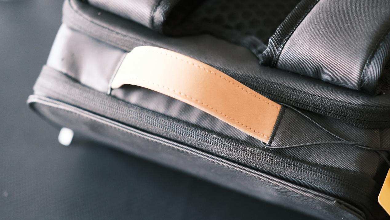 伙伴|职场通勤、生活社交好伙伴，地平线8号零感背包使用体验