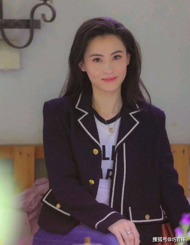 美人|41岁张柏芝状态真的很绝！穿西装拍早秋大片，时尚表现力up