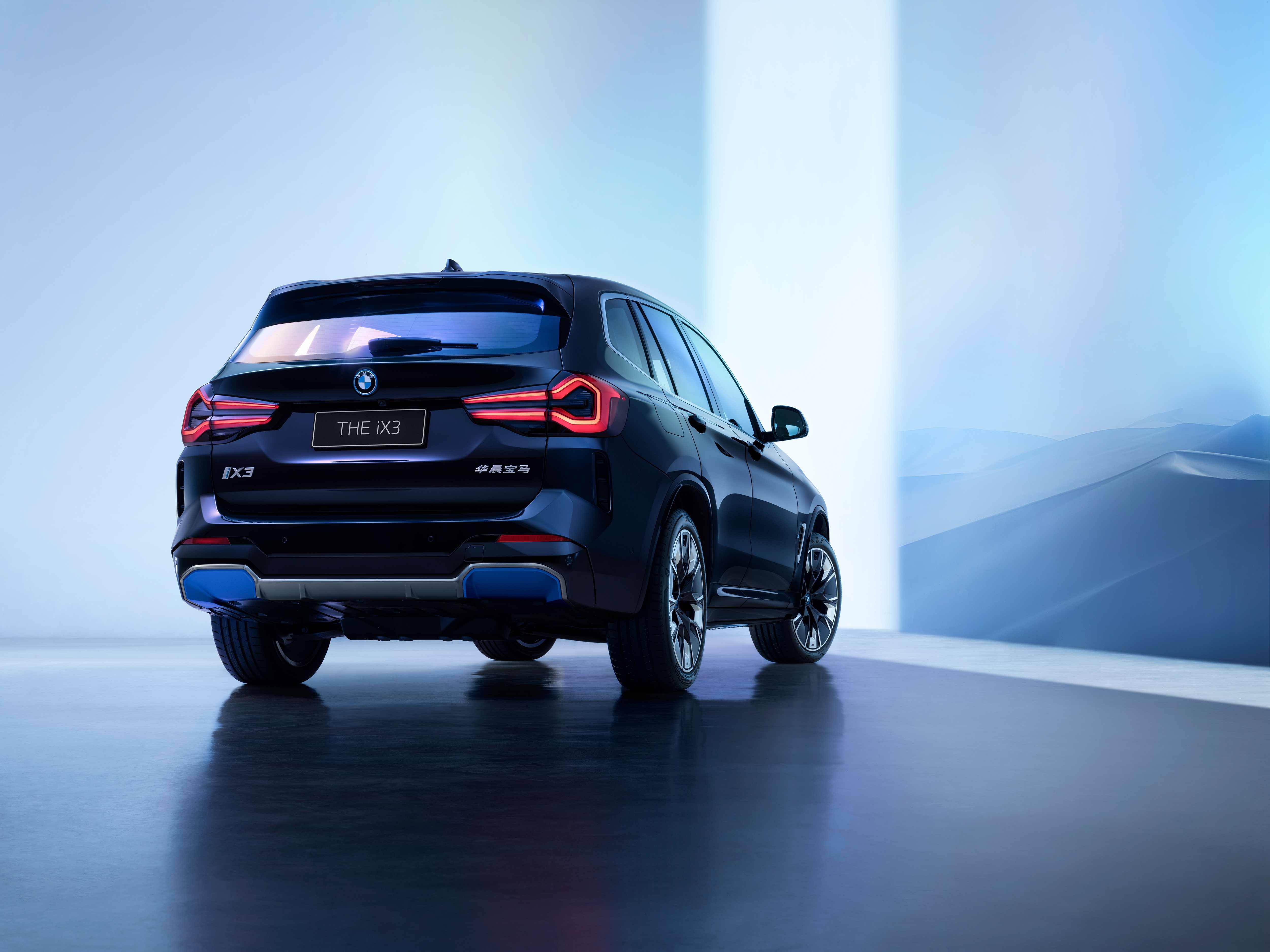 ix3以焕新的美学设计及更豪华的乘坐体验,将精心打磨的工艺与百年宝马