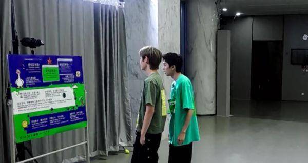 刘彰|创4学员家人助力：周柯宇被曝旧照，刘宇妈妈颜值引热议