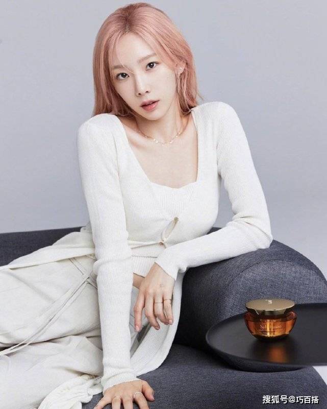 变化|少女时代金泰妍，变化最大的不是“脸”而是衣品，穿搭自然又时尚