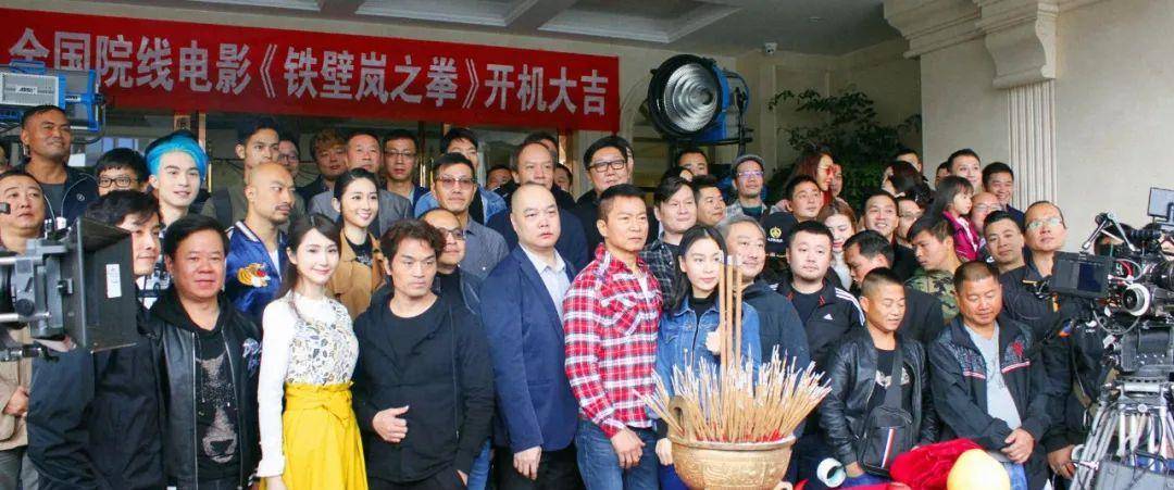 手上9部作品待映,改名蓝心妍的蓝燕,能迎来