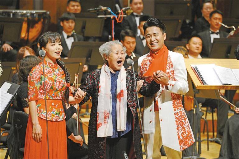 二胡曲谱陕北民歌_陕北民歌酒杯杯曲谱(4)