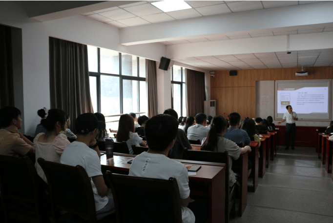 重庆理工大学教室图片