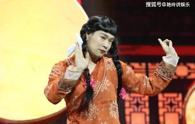 高圆圆公开女儿颜值称女儿是小版赵又廷网友：想到了长发夜