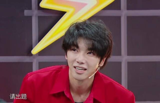 舞台|华晨宇上台叫嚣，唱的歌曲名字引热议：终于光明正大开始秀恩爱