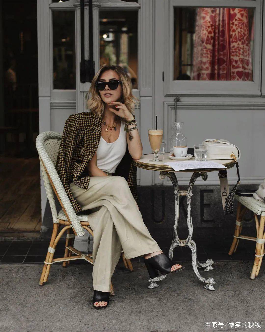 身材|入秋后买裤子，这一款真值得考虑，藏肉又有型