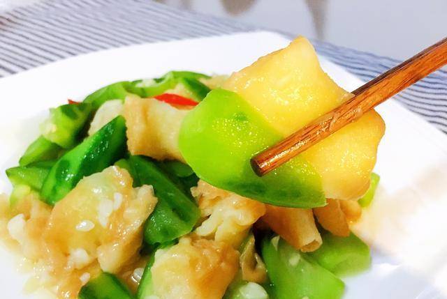 亲友|晒晒给孩子们做的早餐,简单营养,亲友:送外卖不?