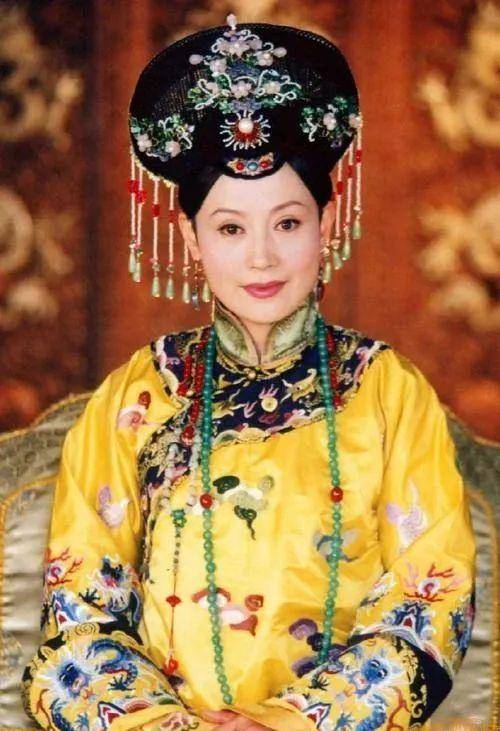 萧承煦|失婚女人邬倩倩:年老色衰去整容?膝下无子,抚养侄女抱团取暖