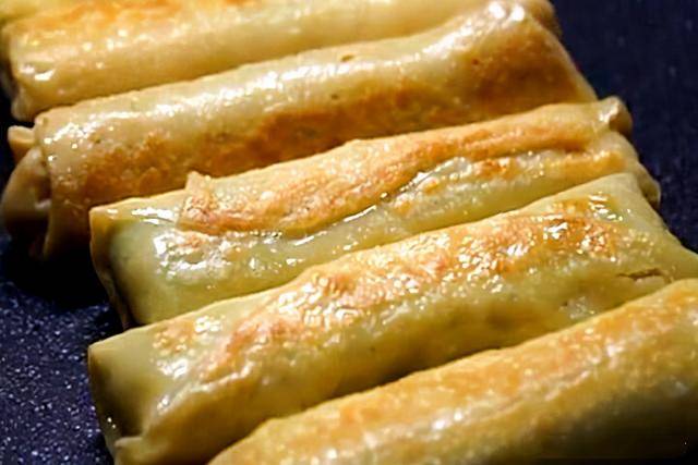 做法|这份早餐全家爱，简单一做，酥脆鲜香，比包子馒头好吃，太解馋