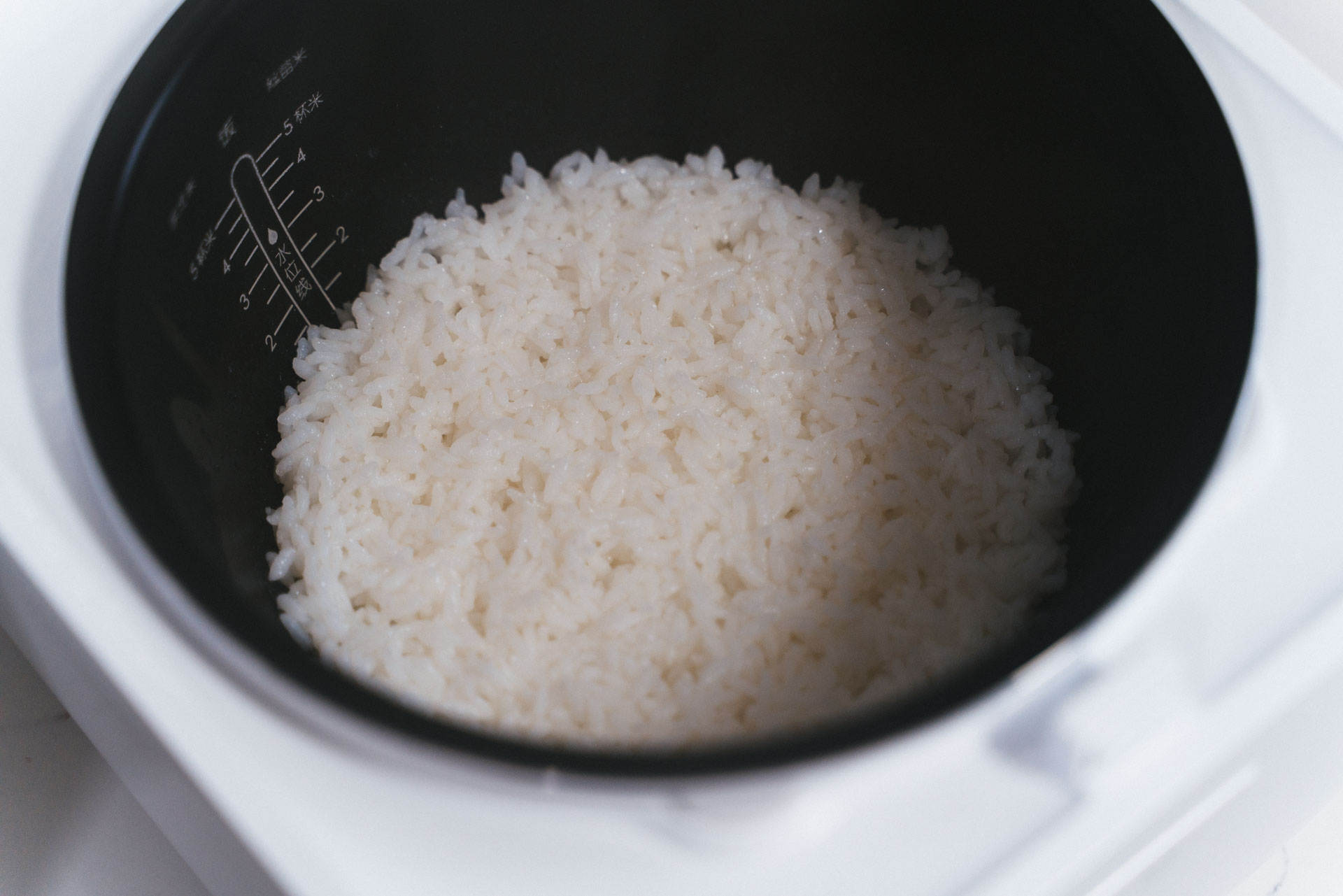 米饭怎么做不粘电饭煲 f9d463b2bca24490a58c727ca92d3190.jpeg