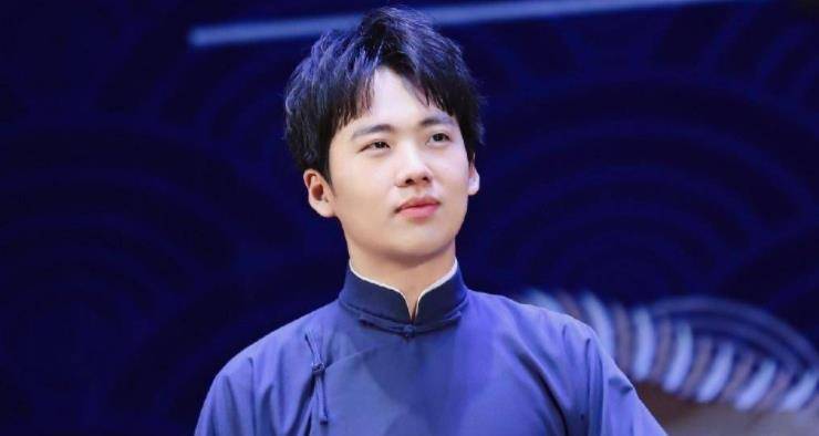 电影|成龙的大片开机！班底豪华到不行，却因两位“关系户”遭骂声一片