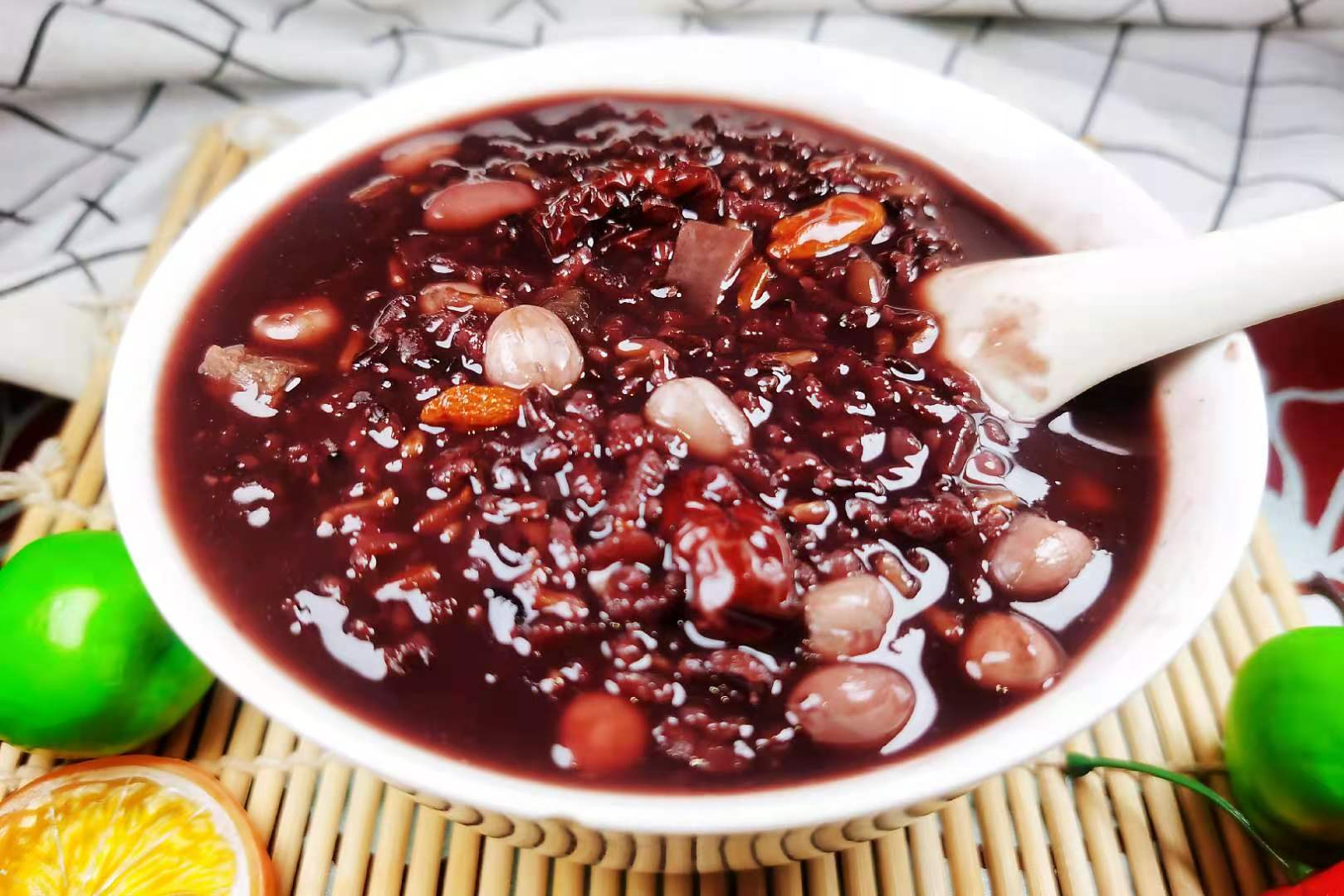 秋季不管再忙记得常喝这5款早餐粥营养好消化活力一整天