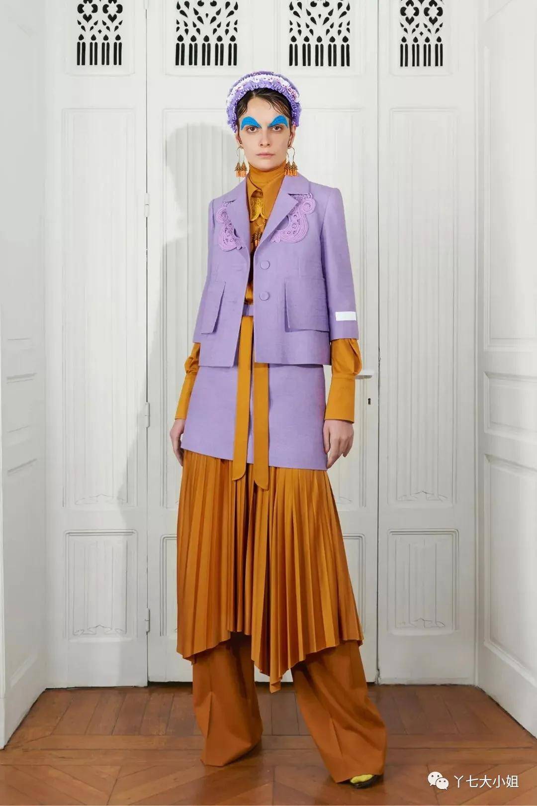 丁香紫|今天秋冬,一定要pick这两个颜色:丁香紫+市区褐