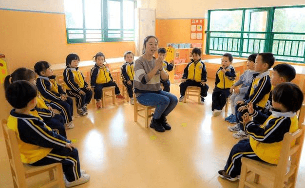 家长|鼓励三胎政策不见效果,国家出手整治幼儿园乱象,可以放心生了