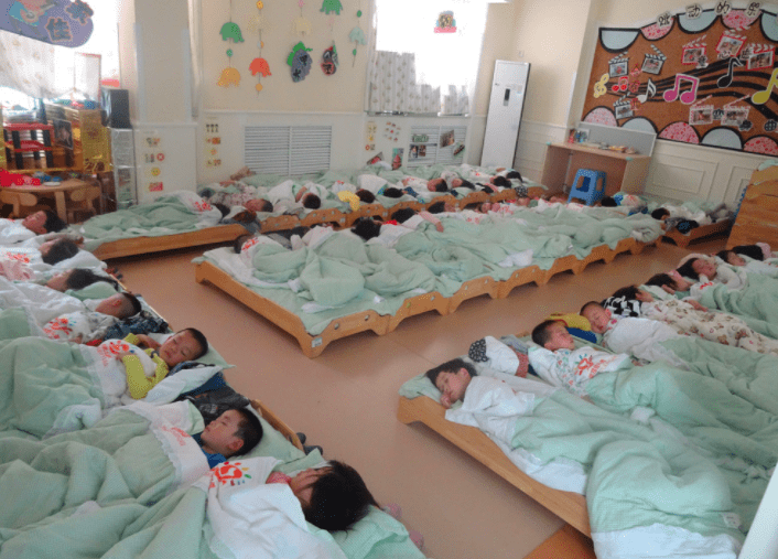 家长|幼儿园取消午睡，引起家长十分不满，老师解释后家长才放心