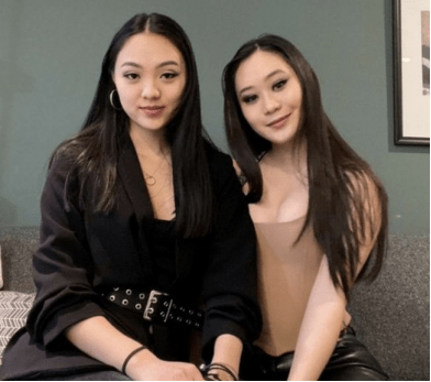 超越|李连杰女儿衣品不错,长相气质都不差,但感觉还是没超越妈妈利智