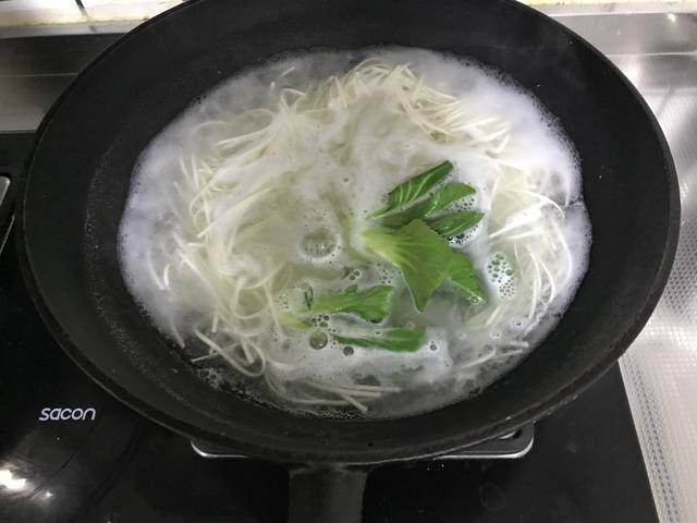 做法|开学早餐不用愁，聪明的妈妈这样做，高效省时，爽口不油腻，好吃