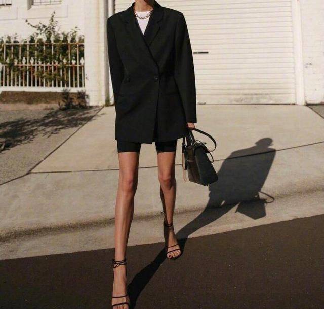 西装|时尚达人用基础单品穿搭，让人轻松时髦