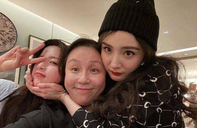 对比|火箭少女101解散后,孟美岐、吴宣仪、杨超越的新资源对比