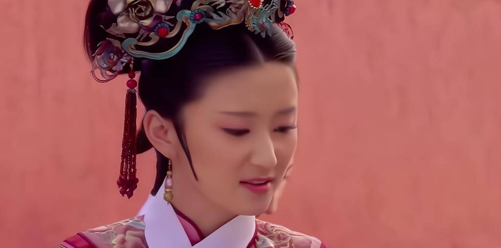 因为|《甄嬛传》：齐妃、富察贵人令人掌嘴甄嬛，但其实原作并非这么写