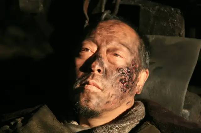 国产|难以超越的十大国产灾难片？前3名两部冯小刚，一部港片入围