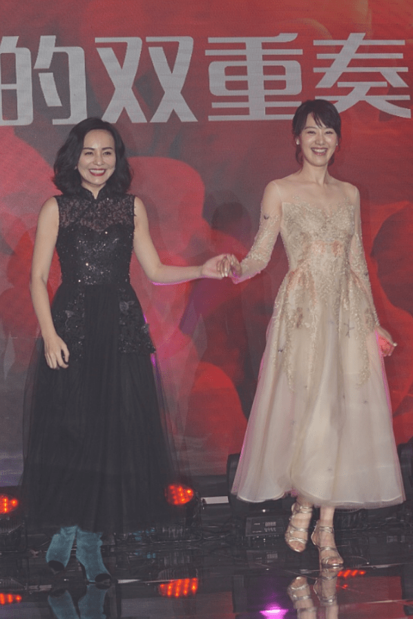 都能|人到中年能有王琳一半的气质就好了,穿黑裙配微卷发,老了也迷人