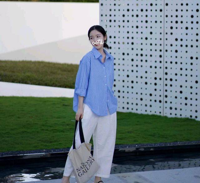 黑色|简单温柔的穿搭不挑人,只要懂得穿搭技巧,轻松成为人群中的焦点