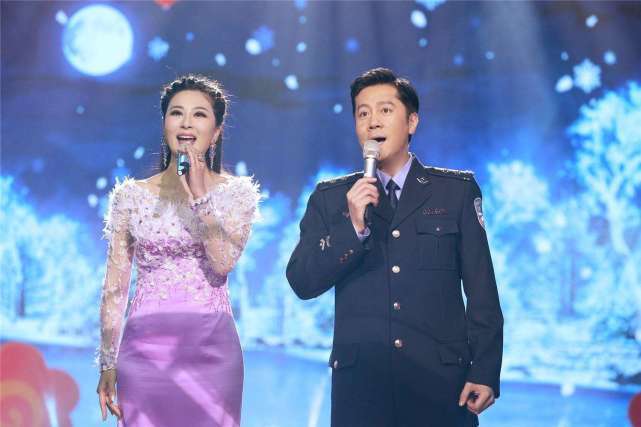 时代|两首歌吃一生，却说刘德华唱功不行，网友：哪来的自信？